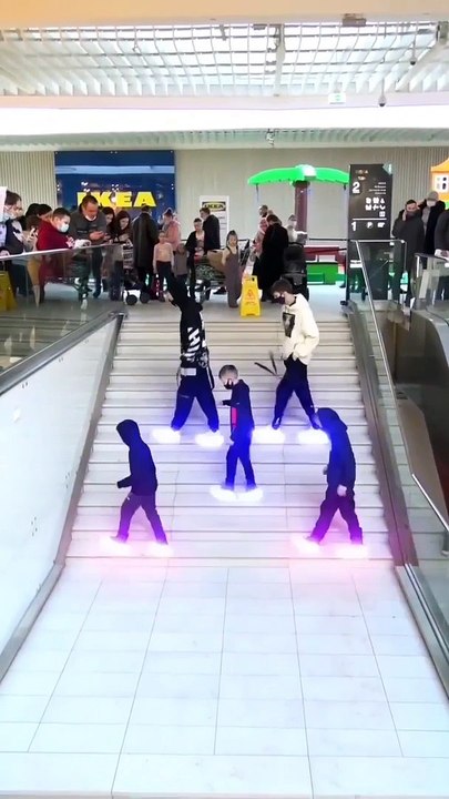 Street dance  رقص استعراضي