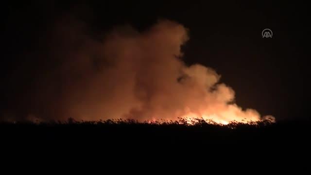 Sultan Sazlığı Milli Parkı'nda yangın çıktı