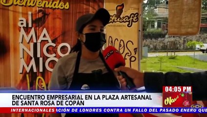 Microempresarios ofrecen productos en la Plaza Artesanal de Santa Rosa de Copán