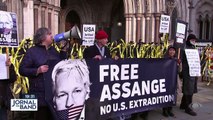 A Justiça britânica autorizou a extradição do fundador do WikiLeaks, Julian Assange, para os Estados Unidos.