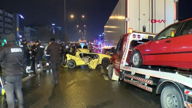 İSTANBUL-PENDİK D-100 KARAYOLU'NDA KAZA 1 ÖLÜ, 3 YARALI