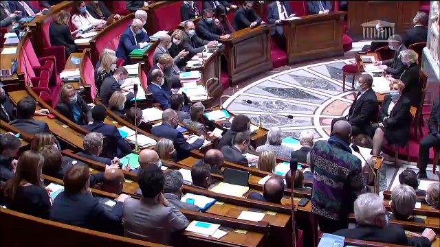 2ème séance : Questions au Gouvernement ; Eloge funèbre d’Olivier Dassault ; Différenciation, décentralisation, déconcentration et simplification de l’action publique locale (suite) - Mardi 7 décembre 2021