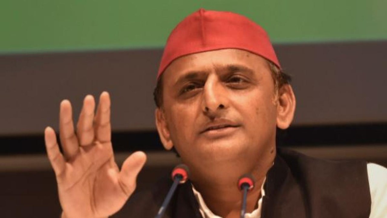 Akhilesh Yadav responds to PM Modi's 'lal Topi' remark