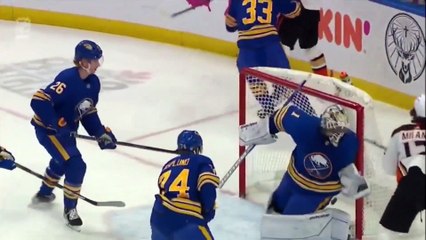Alley oop réalisé au hockey en NHL