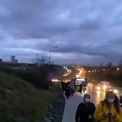 İstanbulluların İETT çilesi bitmiyor! 'Ekrem sana yazıklar olsun'