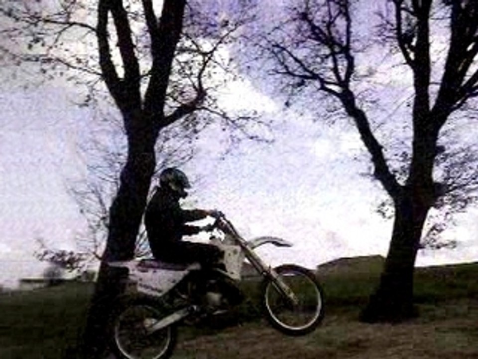 saut moto cross