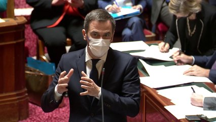 Covid-19 : "Il n’y a pas de pénurie de vaccins", assure Olivier Véran