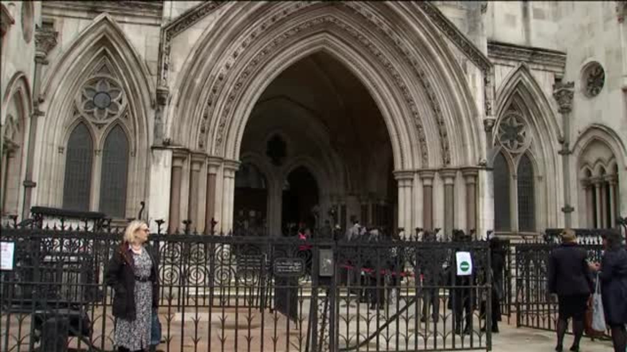 Estos son los interrogantes de la vía judicial británica contra el rey emérito