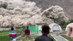 Ce villageois filme un glissement de terrain incroyable au Pakistan