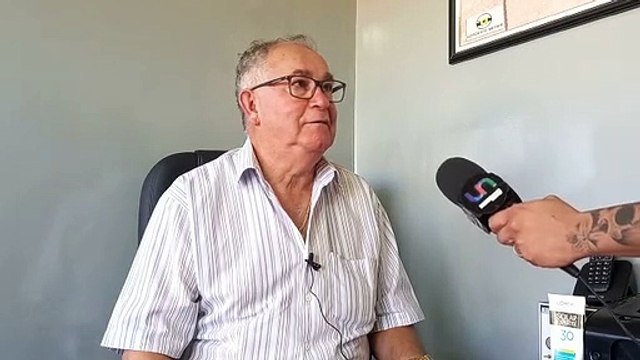 Incêndio atinge ferro-velho no trecho urbano da rodovia PR-323, em Umuarama - proprietário