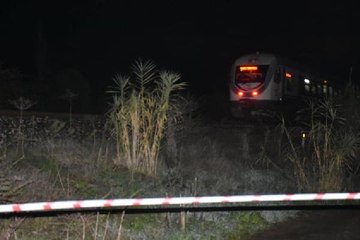 TRENİN ALTINDA KALIP ÖLDÜ