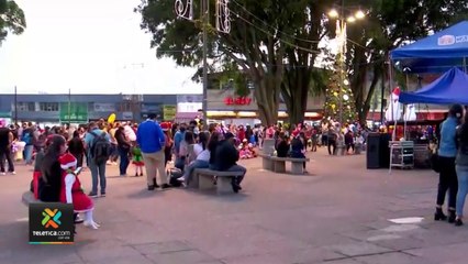 tn7-Cartago-recibe-la-navidad-con-la-iluminación-de-la-Plaza-Mayor-081221