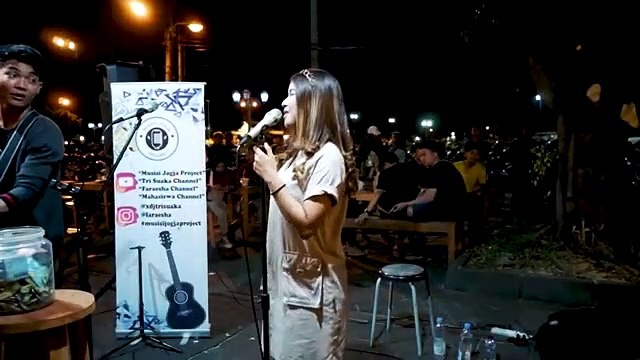 SUGENG DALU - DENNY CAKNAN (LIRIK) LIVE AKUSTIK COVER BY TRISUAKA FT NABILA