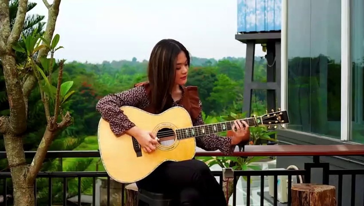 The Kid LAROI Justin Bieber STAY - Fingerstyle Guitar Cover Josephine Alexandra