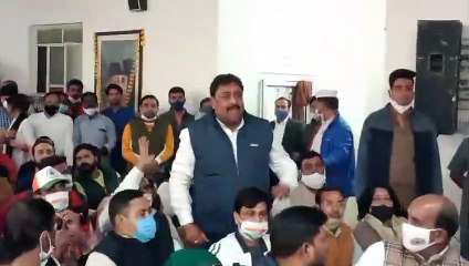 जयपुर शहर कांग्रेस की बैठक में हंगामा