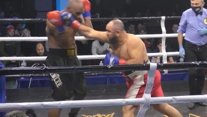 Mike Tyson'ı nakavt eden Williams, Türk boksör Serdar Avcı karşısında perişan oldu