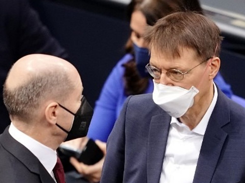 Impfpflicht & Corona-Booster: Das planen Scholz und Lauterbach