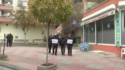 DİYARBAKIR - 80 yaşındaki baba, 12 yaşında dağa kaçırılan kızı için eyleme katıldı