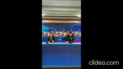 Lourenço Ortigão e José Mata imitam conferência de imprensa após jogo do Benfica