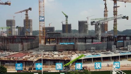 Grupo imobiliário chinês Evergrande deixa de pagar juros