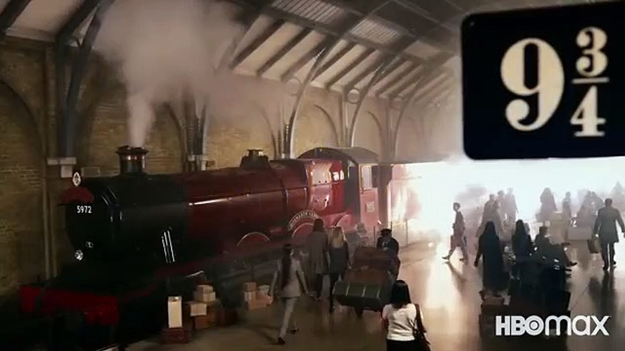 HARRY POTTER Return To Hogwarts