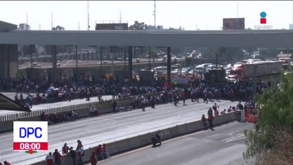 Manifestantes colapsan la autopista México-Pachuca