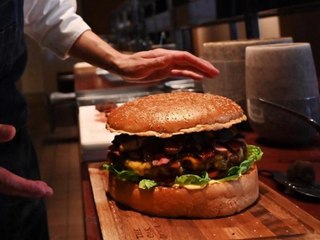 Cette énorme Burger est vendu 800 euros