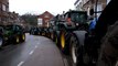 Deux cents agriculteurs devant l'Elysette pour défendre une agriculture familiale