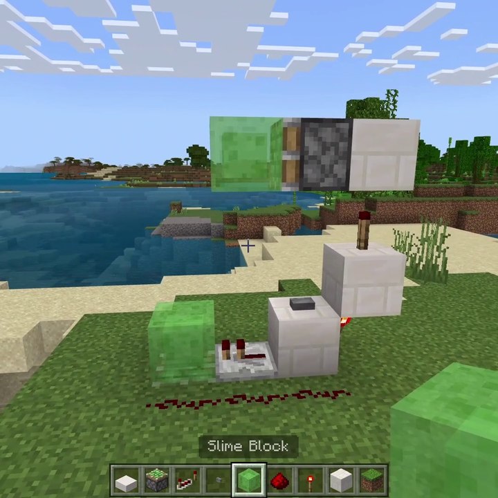How to build a catapult in Minecraft