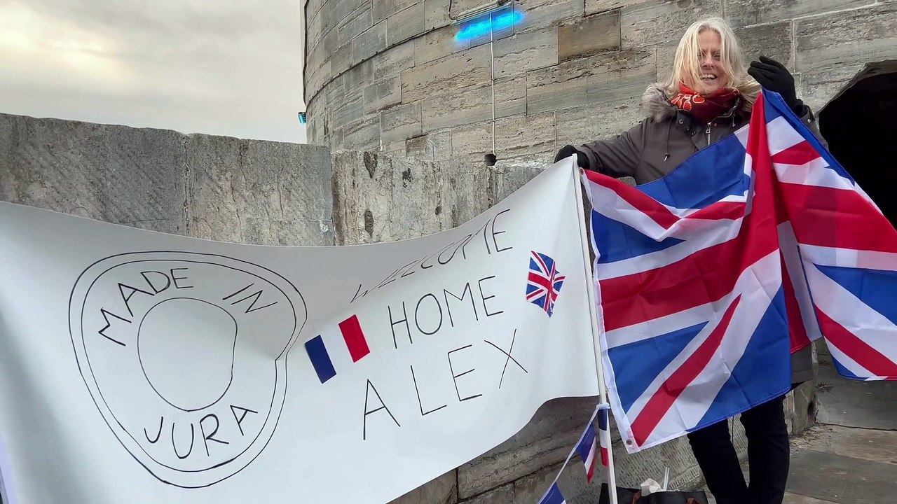 Royal Navy aircraft carrier HMS Queen Elizabeth ends 'frustrating' first deployment with proud and emotional return to Portsmouth