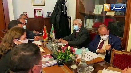 محادثات ثنائية بين الوزراء الجزائريين ونظرائهم التونسيين حول التعاون الإقتصادي والتجاري