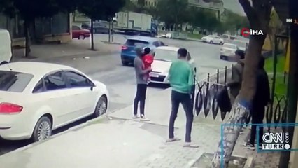 Silahlı saldırıya tepkisiz kaldılar... Film izler gibi izlediler