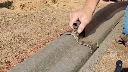 How a landscaper transforms lawns using curbs