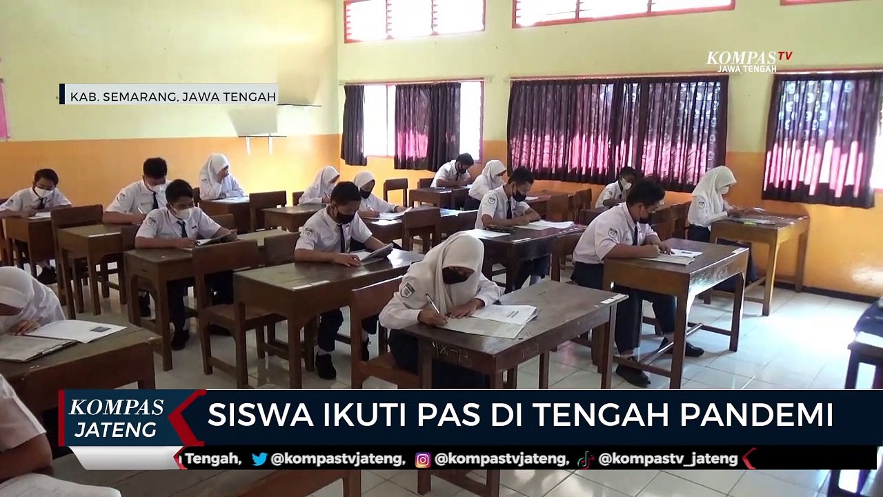 Siswa Ikuti Penilaian Akhir Semester di Tengah Pandemi