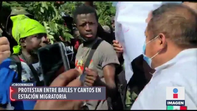 Caravana Migrante bloquea autopista México-Puebla