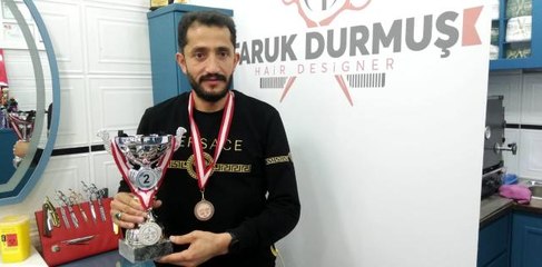 Erzurumlu kuaför Türkiye ikincisi oldu