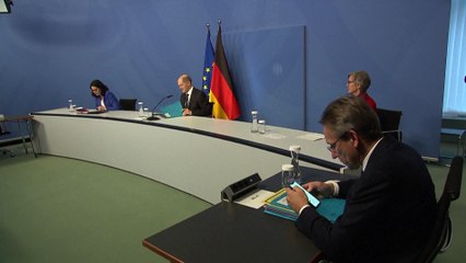 Scholz viaja hoy a París en su primera salida oficial de Alemania