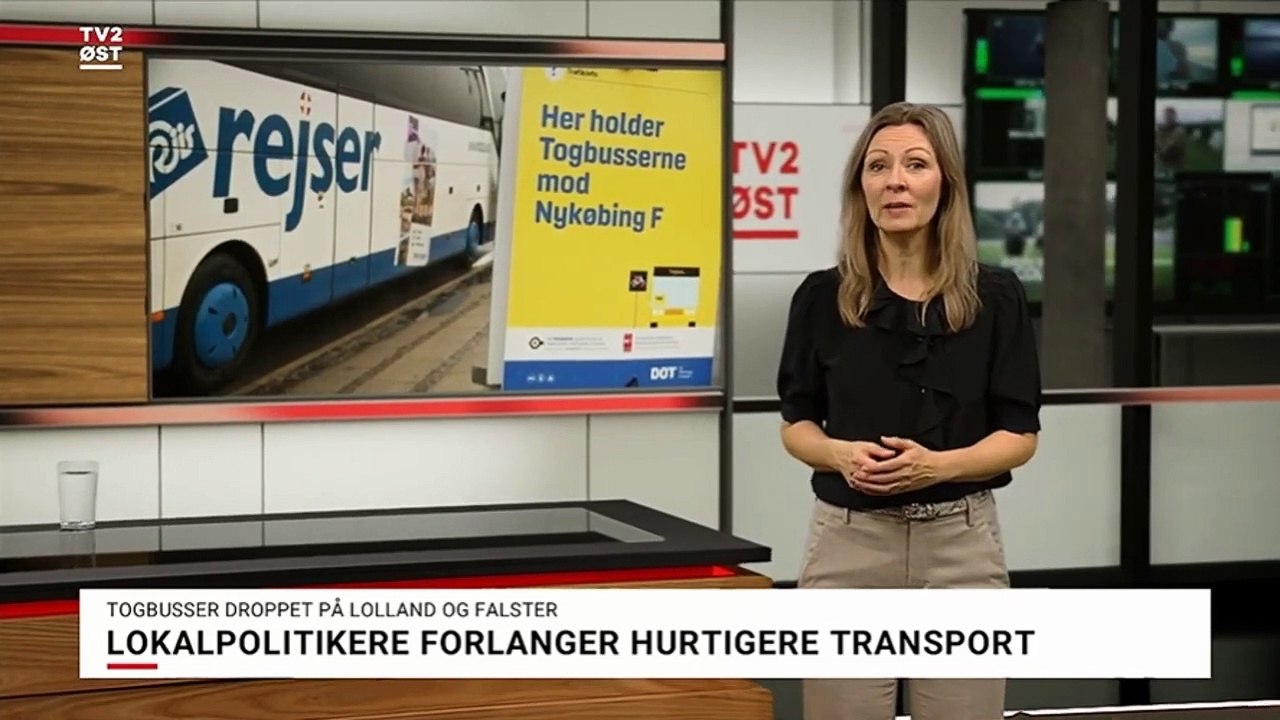 Raser over droppede togbusser | Lokalpolitikere forlanger hurtigere transport | DSB | "Nykøbing F - Rødby Færge" | 07-12-2021 | TV2 ØST @ TV2 Danmark