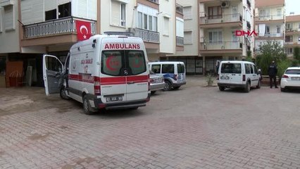 KARISINI ÖLDÜRÜP, SABAHA KADAR BAŞINDA BEKLEDİ