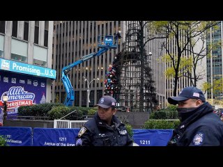 Man Arrested After ‘All American’ Christmas Tree Set On Fire Outside Fox