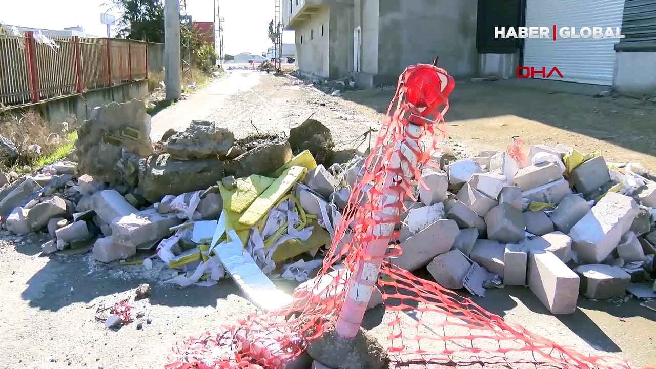 Adana Seyhan Belediyesi yolu sattı, mahallelinin ulaşımı 4 kilometre uzadı