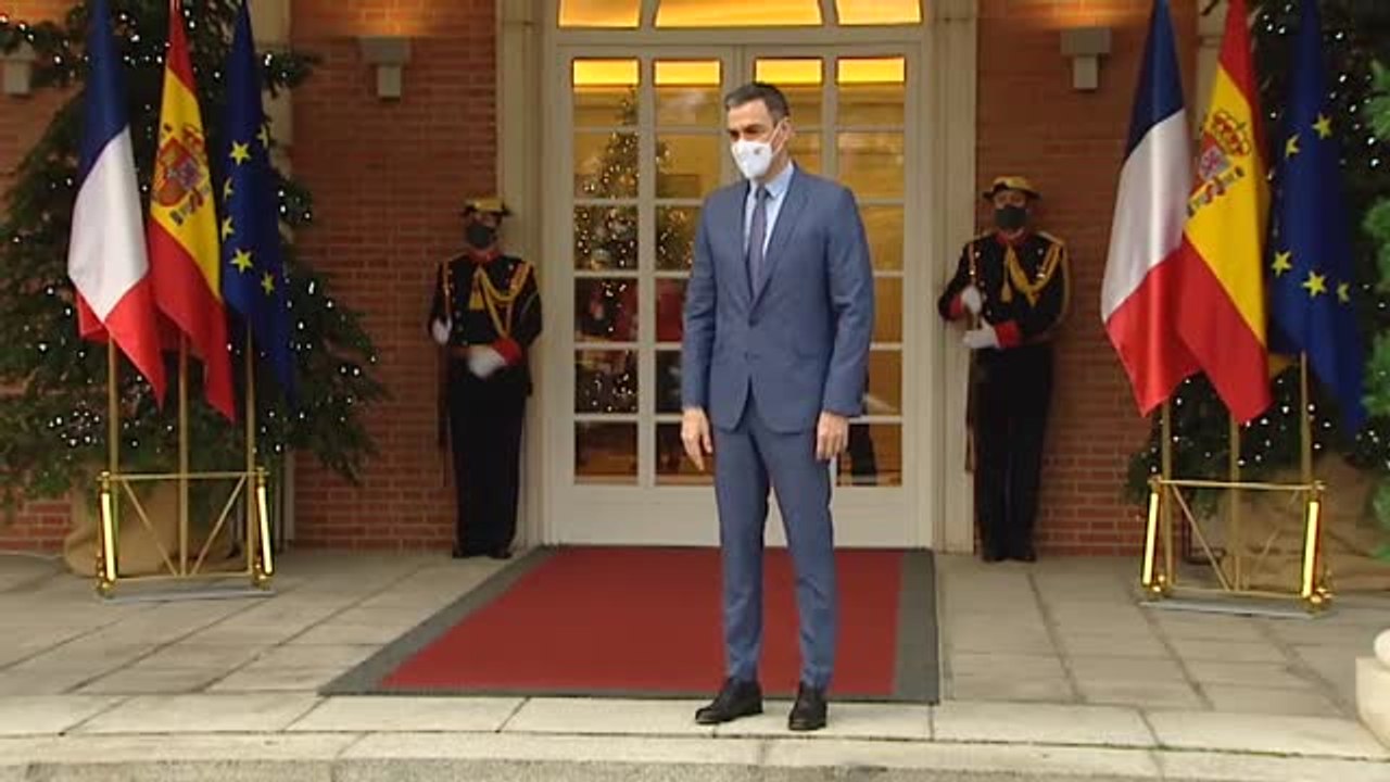 Sánchez recibe al primer ministro francés