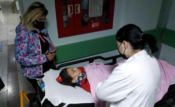 Samsun'da okula giden öğrencilere motosiklet çarptı