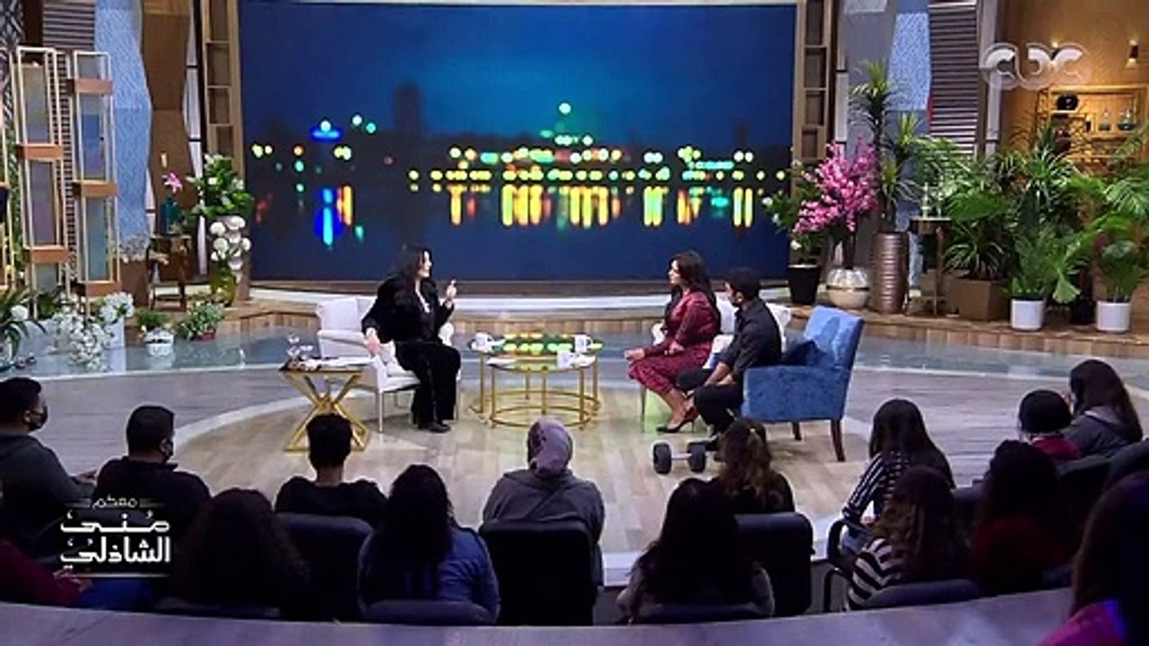 وهنرقص ع الأحزان . اجمل لقطة في حلقة ياسمين عبد العزيز واحمد العوضي مع منى الشاذلي