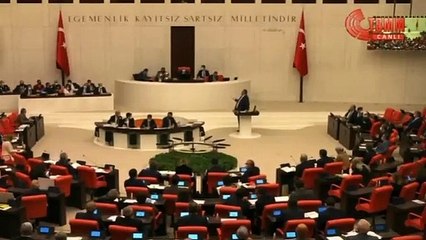 CHP'li Gürer'den arkası dönük olarak oturan Tarım Bakanı Pakdemirli'ye: Bana bakacak yüzünüz yok mu?