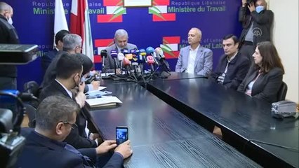 Lübnan'da Filistinli mültecilerin çalışma iznini genişleten karara hükümet ortağından itiraz