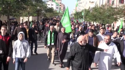 Hamas'ın 34. kuruluş yıl dönümü dolayısıyla Gazze'de iki miting düzenlendi