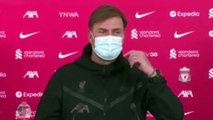 Klopp bringt Journalisten zum Lachen