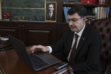 Ankara Valisi Şahin, AA'nın "Yılın Fotoğrafları" oylamasına katıldı