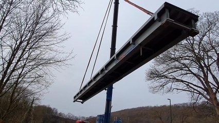 Un pont provisoire installé à Pepinster pour relier la Vallée de la Vesdre